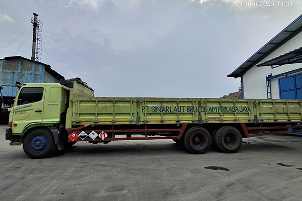 layanan-PT.-Sinar-Laut-Biru-Logam-Perkasa-Jaya_0000_Pengangkutan-Limbah-B3